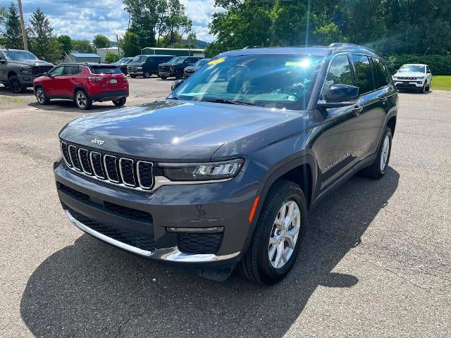 2024 Jeep Grand Cherokee L Limited in Baltic Gra — front three-quarter view